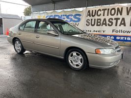 2001 NISSAN Altima