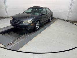 2001 NISSAN MAXIMA
