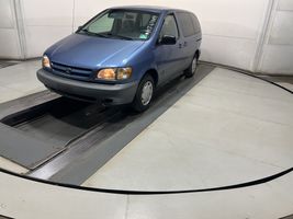 2000 Toyota Sienna