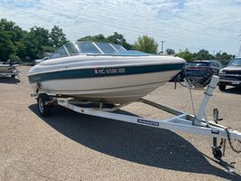 1998 Rinker 182 BR