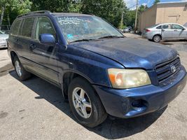 2004 Toyota HIGHLANDER