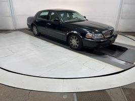2003 Lincoln Town Car