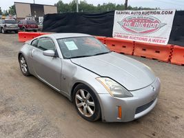 2004 NISSAN 350Z