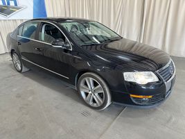2010 VOLKSWAGEN Passat