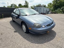 1999 Ford Taurus