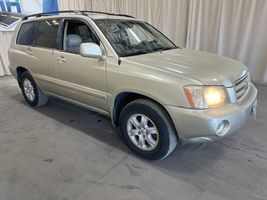 2003 Toyota HIGHLANDER