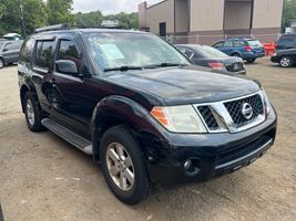 2011 NISSAN Pathfinder