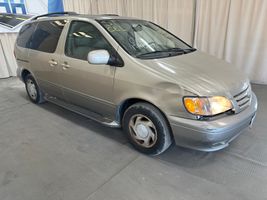 2001 Toyota Sienna