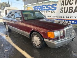 1988 Mercedes-Benz 300 Series