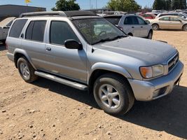2002 NISSAN Pathfinder