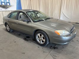 2003 Ford Taurus