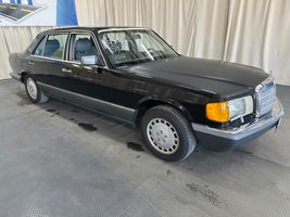 1990 Mercedes-Benz 560 SERIES