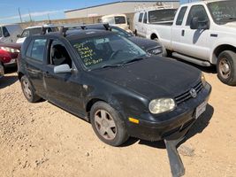 2001 VOLKSWAGEN Golf
