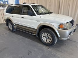 2000 Mitsubishi Montero Sport