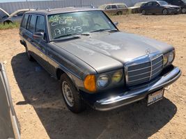 1983 Mercedes-Benz 300 Series