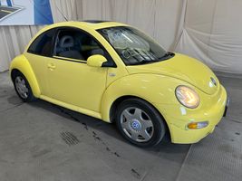 2001 VOLKSWAGEN New Beetle