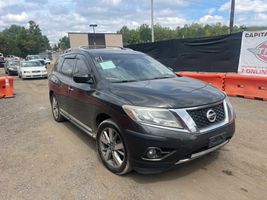 2015 NISSAN Pathfinder