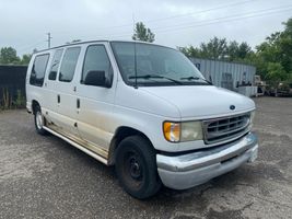 2002 Ford E150 Vans
