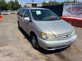 2002 Toyota Sienna