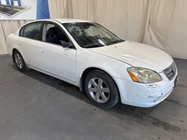 2002 NISSAN Altima