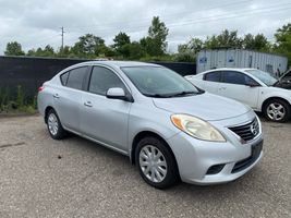 2012 NISSAN Versa