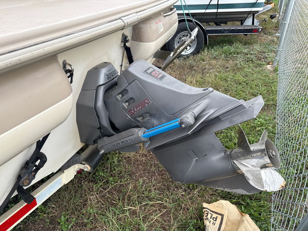 1998 LARSON 226 LXI 8