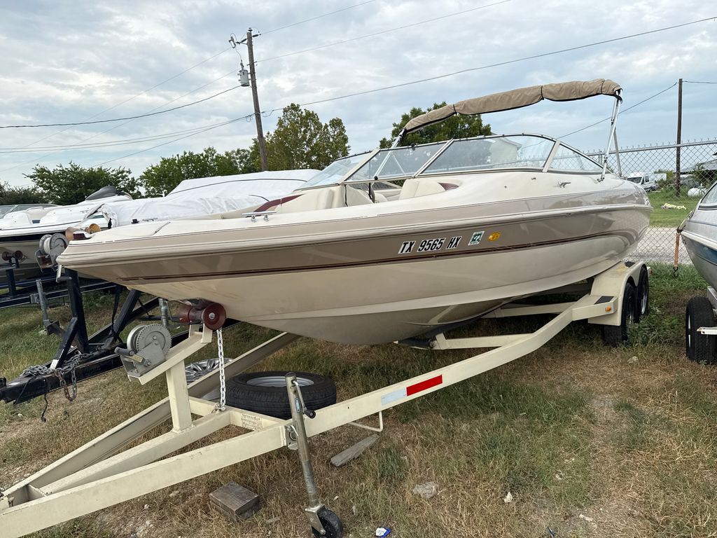 1998 LARSON 226 LXI 1