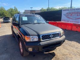 2001 NISSAN Pathfinder