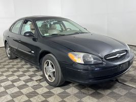 2003 Ford Taurus