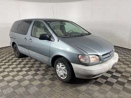 2000 Toyota Sienna