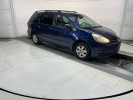 2004 Toyota Sienna