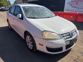 2010 VOLKSWAGEN JETTA