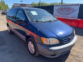 2001 Toyota Sienna