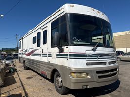 2000 WINNEBAGO CHIEFTAIN
