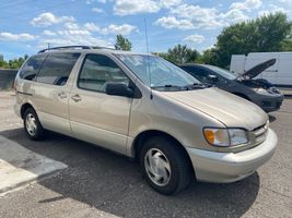 2000 Toyota Sienna