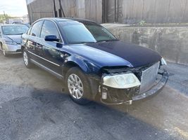 2003 VOLKSWAGEN Passat