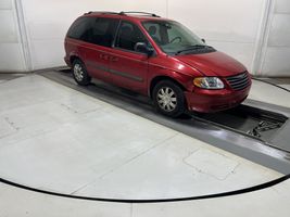 2005 Chrysler Town & Country