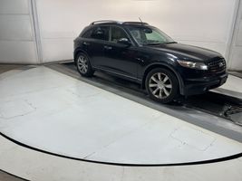2005 Infiniti FX35