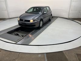 2010 VOLKSWAGEN Golf