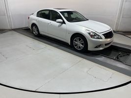 2015 Infiniti Q40