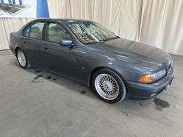 2000 BMW 5 Series