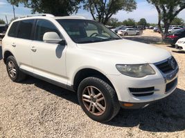 2008 VOLKSWAGEN Touareg