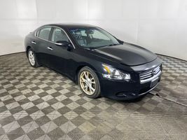 2012 NISSAN MAXIMA