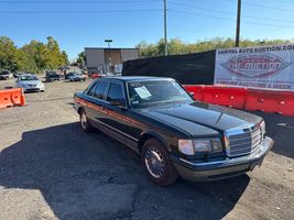 1989 Mercedes-Benz 560 SERIES