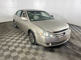 2005 Toyota Avalon