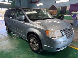 2010 Chrysler Town & Country
