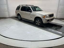 2005 Ford Explorer