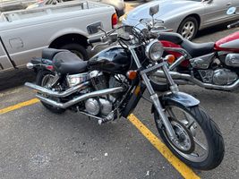 2004 Honda VT1100C SHADOW SPIRIT