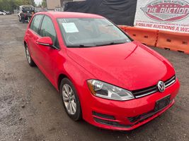2015 VOLKSWAGEN Golf