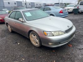 2000 Lexus ES 300